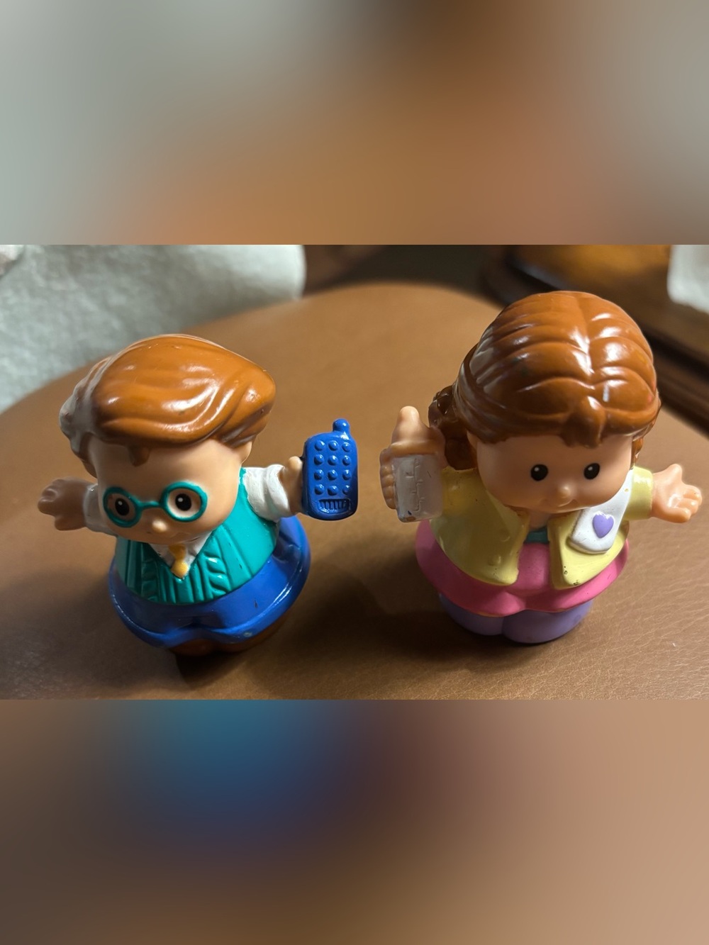 Fisher Price Little People Sweet Sounds Dollhouse Playset Mom & Dad